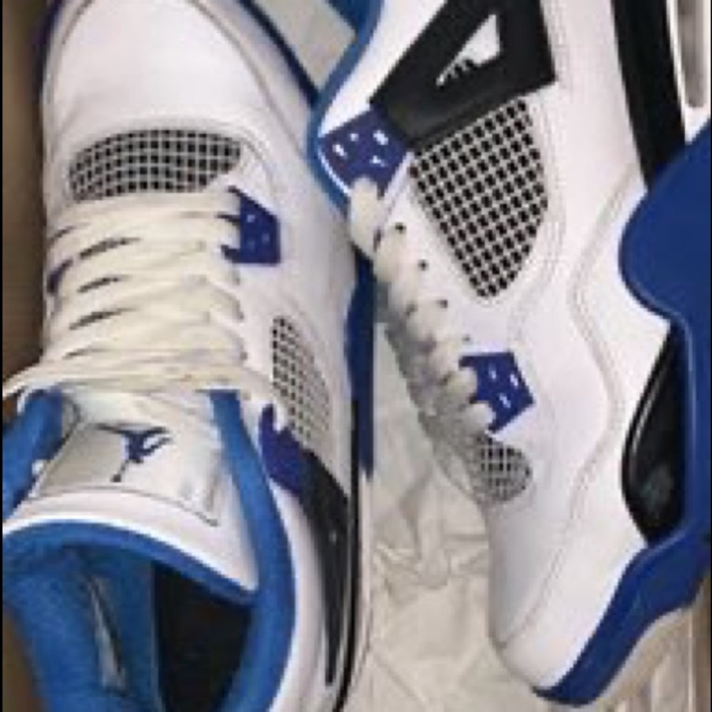 Jordan 4